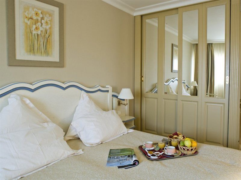 Best Western Plus Cannes Riviera Pokoj fotografie